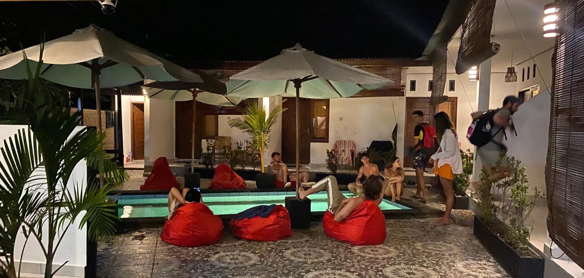 Hotel Cape Rose2 Gili Trawangan Exterior foto